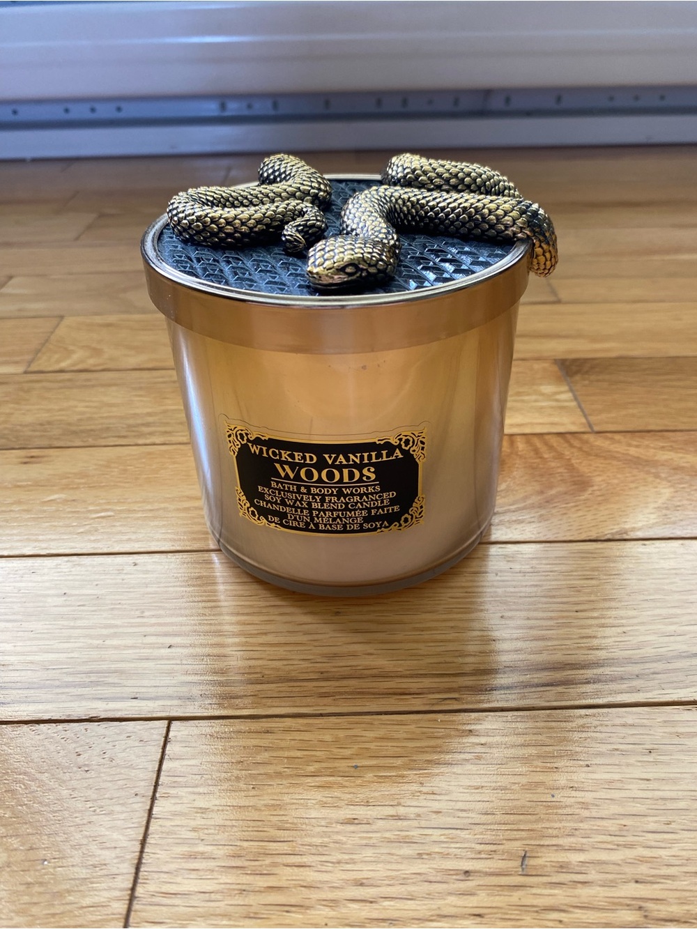 BRAND NEW Wicked Vanilla Woods Snake Candle